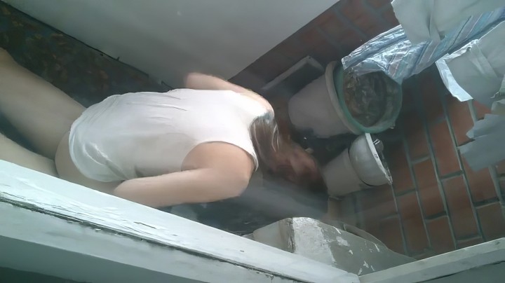 Русская молоденькая трахается с парнем дома на камеру